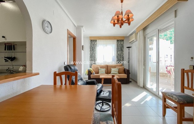 Resale - Apartment / flat - Torrevieja - El Acequión - Los Náufragos