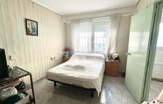 Reventa - Apartamento / piso - Torrevieja - Estacion Autobuses
