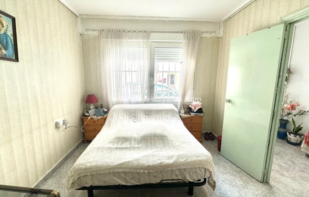 Reventa - Apartamento / piso - Torrevieja - Estacion Autobuses