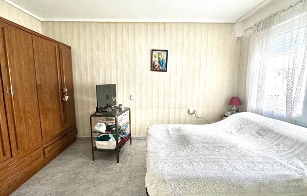 Reventa - Apartamento / piso - Torrevieja - Estacion Autobuses