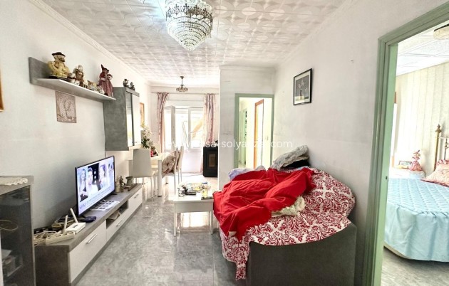Reventa - Apartamento / piso - Torrevieja - Estacion Autobuses