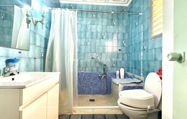 Reventa - Apartamento / piso - Torrevieja - Estacion Autobuses
