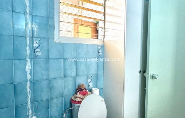 Reventa - Apartamento / piso - Torrevieja - Estacion Autobuses