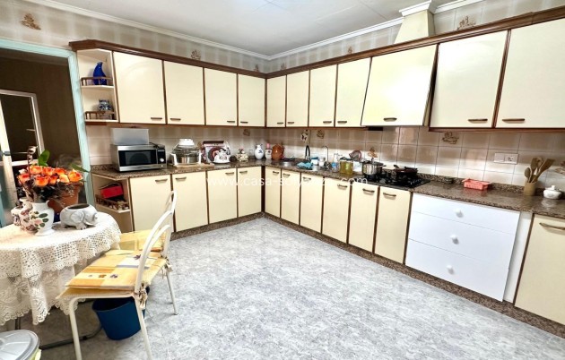 Reventa - Apartamento / piso - Torrevieja - Estacion Autobuses