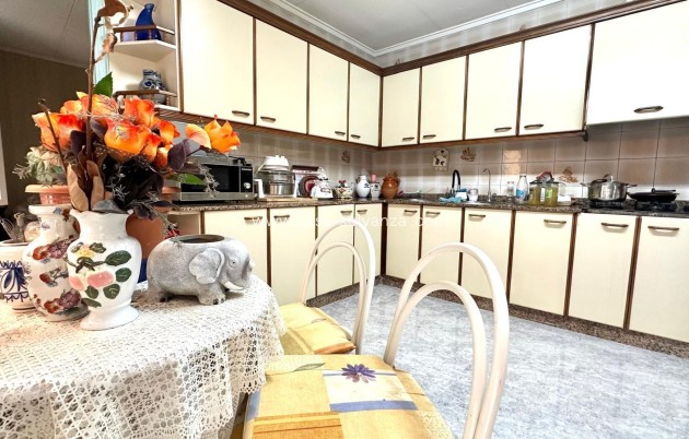 Reventa - Apartamento / piso - Torrevieja - Estacion Autobuses