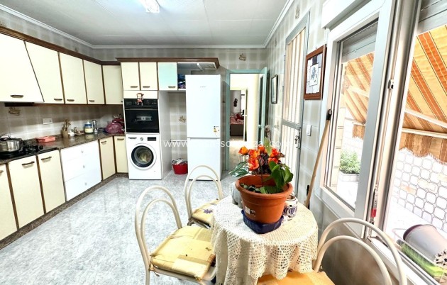 Reventa - Apartamento / piso - Torrevieja - Estacion Autobuses