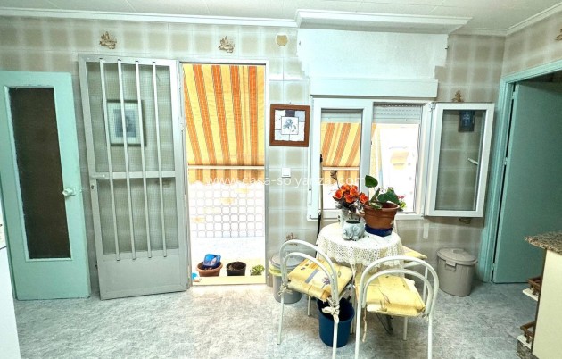 Reventa - Apartamento / piso - Torrevieja - Estacion Autobuses