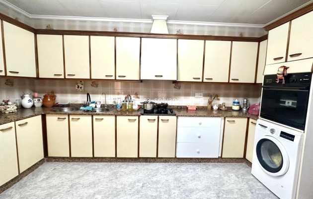 Reventa - Apartamento / piso - Torrevieja - Estacion Autobuses