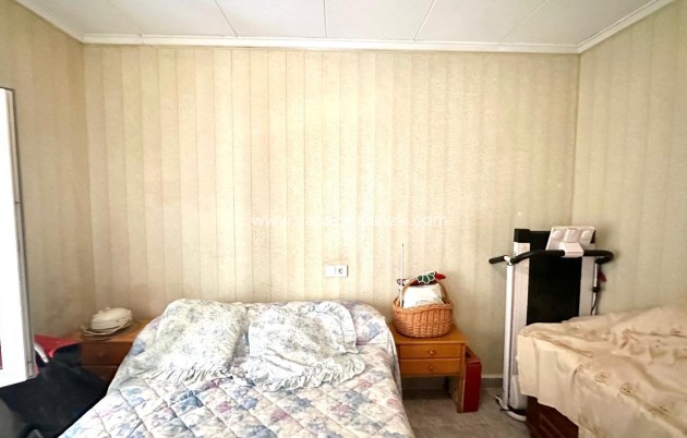 Reventa - Apartamento / piso - Torrevieja - Estacion Autobuses
