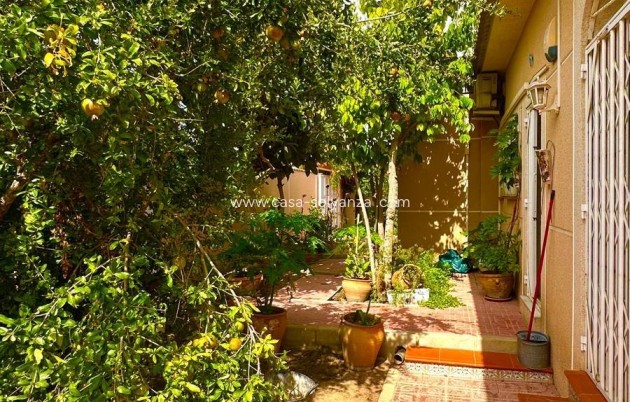 Resale - Villa - Torrevieja - Los Balcones