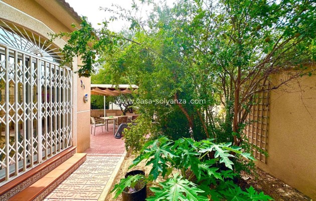 Resale - Villa - Torrevieja - Los Balcones