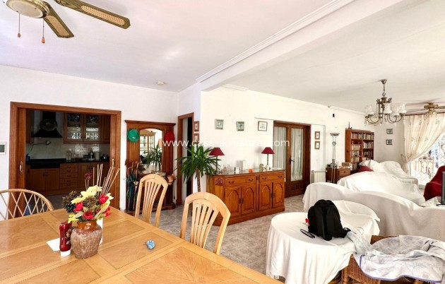 Resale - Villa - Torrevieja - Los Balcones