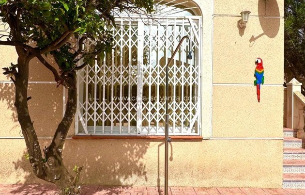 Resale - Villa - Torrevieja - Los Balcones