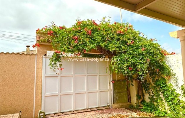 Resale - Villa - Torrevieja - Los Balcones