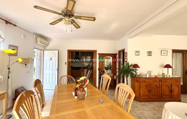 Resale - Villa - Torrevieja - Los Balcones
