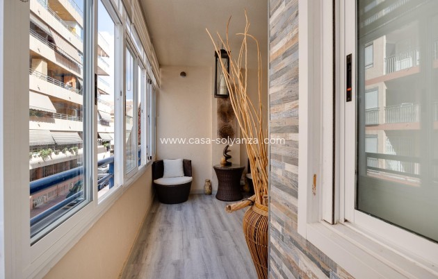 Resale - Apartment / flat - Torrevieja - Acequion