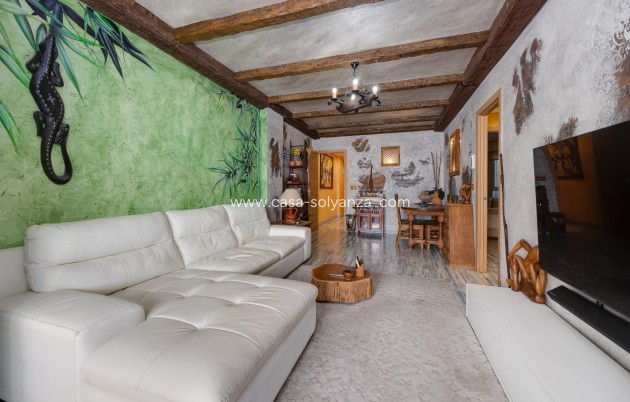Resale - Apartment / flat - Torrevieja - Acequion