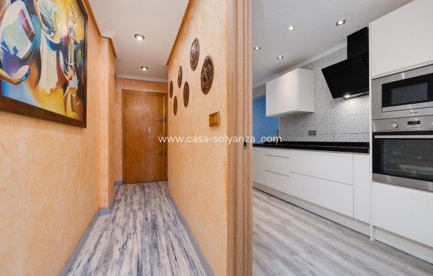 Resale - Apartment / flat - Torrevieja - Acequion
