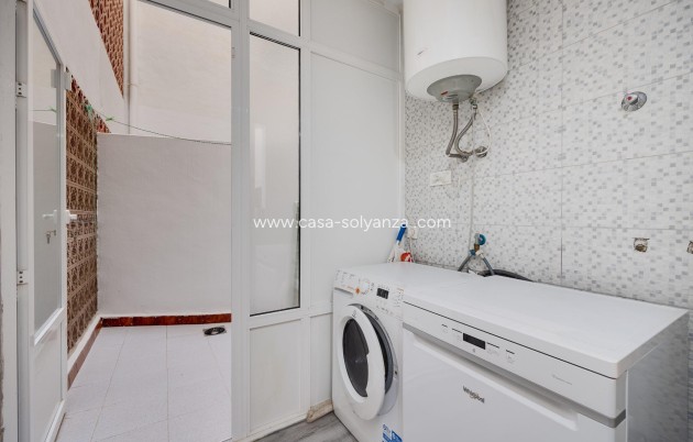 Resale - Apartment / flat - Torrevieja - Acequion