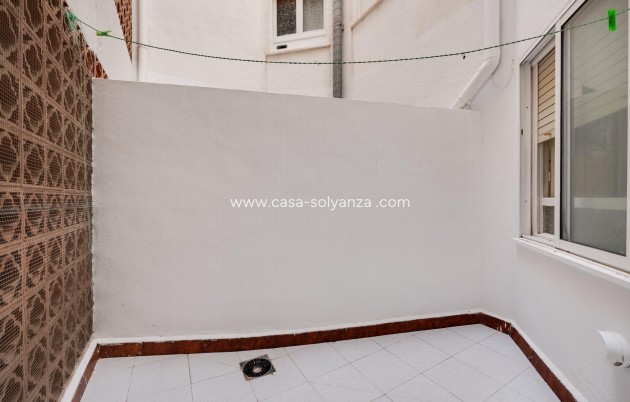 Resale - Apartment / flat - Torrevieja - Acequion
