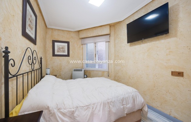 Resale - Apartment / flat - Torrevieja - Acequion