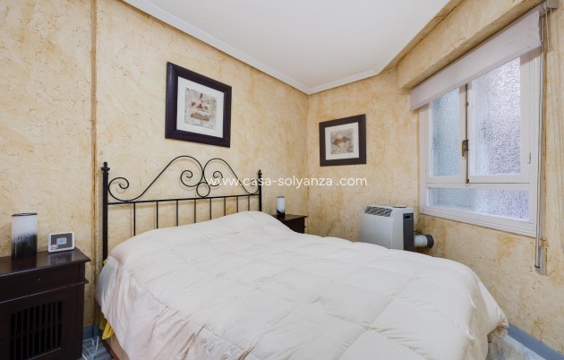 Resale - Apartment / flat - Torrevieja - Acequion