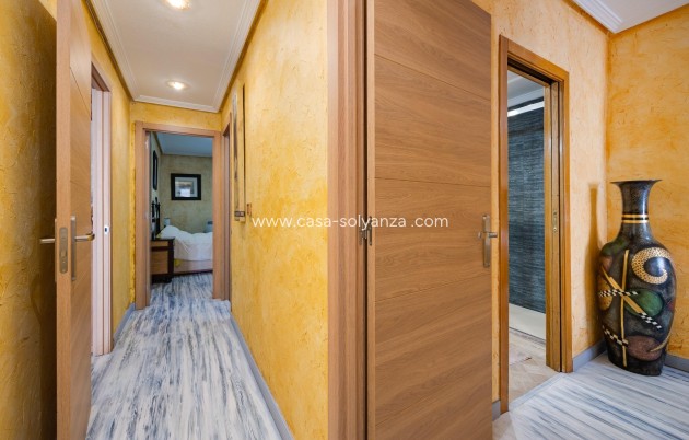 Resale - Apartment / flat - Torrevieja - Acequion