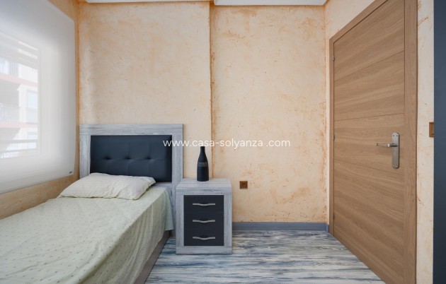 Resale - Apartment / flat - Torrevieja - Acequion