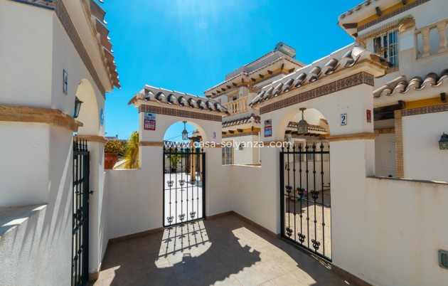 Resale - Villa - Torrevieja - La Mata