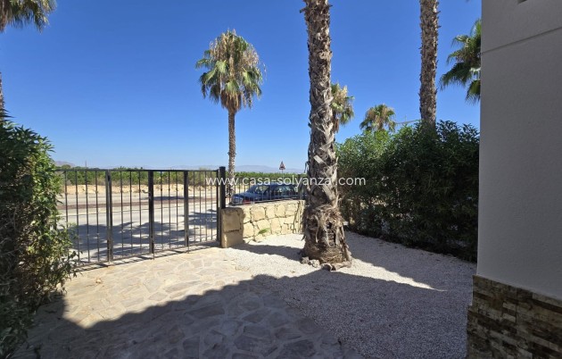 Resale - Semi-Detached Villa - Algorfa - La Finca Golf Resort
