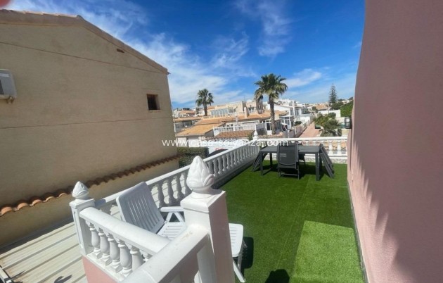 Resale - Villa - Orihuela Costa - Playa Flamenca