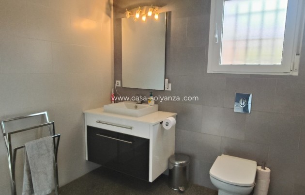 Resale - Villa - La Romana - Inland