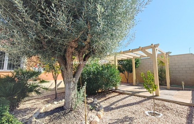 Resale - Villa - La Romana - Inland