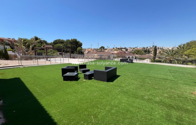 Resale - Villa - Torrevieja - Costa Blanca
