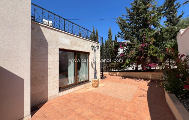 Resale - Villa - Torrevieja - Costa Blanca