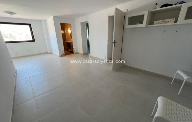 Resale - Villa - Torrevieja - Costa Blanca