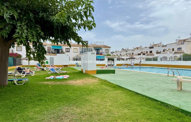 Resale - Semi-detached house - Torrevieja - La Siesta