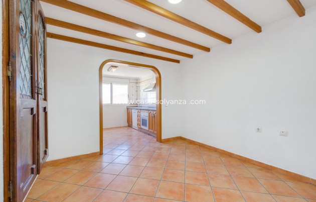 Resale - Apartment / flat - Torrevieja - Center