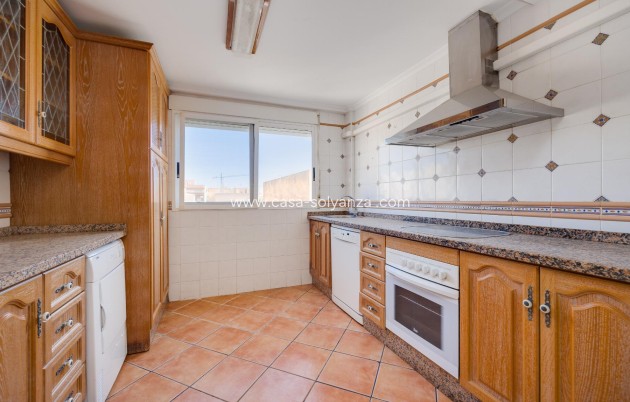 Resale - Apartment / flat - Torrevieja - Center