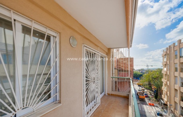 Resale - Apartment / flat - Torrevieja - Center