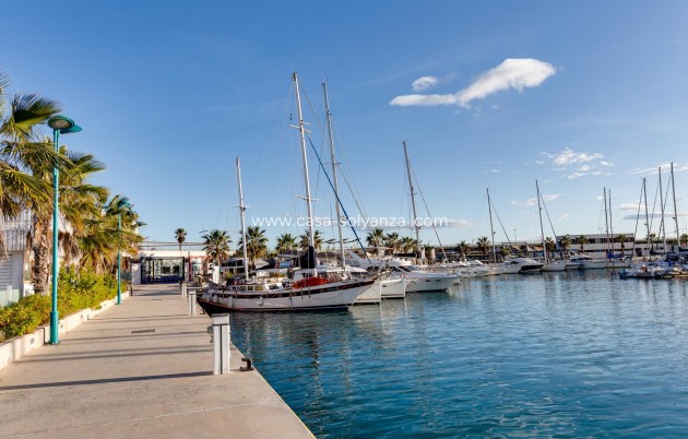 Resale - Apartment / flat - Torrevieja - Center