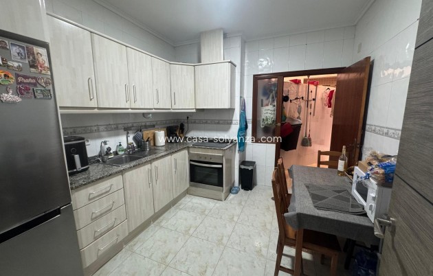 Resale - Apartment / flat - Torrevieja - Playa del Acequión