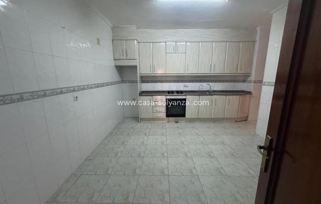Resale - Apartment / flat - Torrevieja - Playa del Acequión