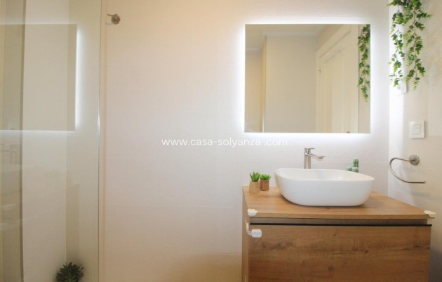 Resale - Apartment / flat - Torrevieja - La veleta