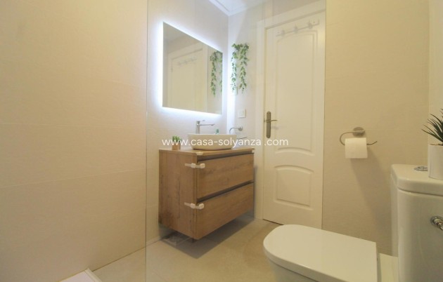 Resale - Apartment / flat - Torrevieja - La veleta