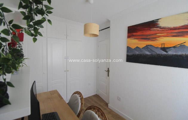 Resale - Apartment / flat - Torrevieja - La veleta
