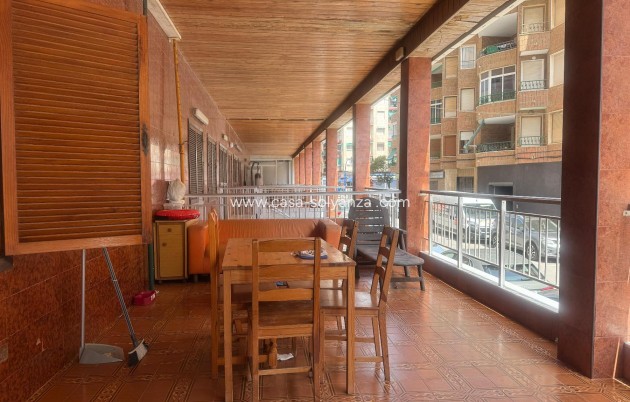 Resale - Apartment / flat - Torrevieja - Costa Blanca