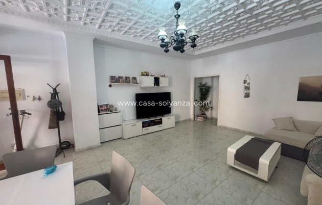 Resale - Apartment / flat - Torrevieja - Costa Blanca
