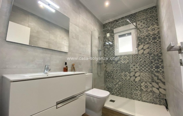 Resale - Villa - Orihuela Costa - Villamartín