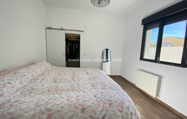 Resale - Villa - Orihuela Costa - Villamartín